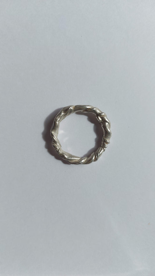 Textural twisted silver ring n°006 size 54.5