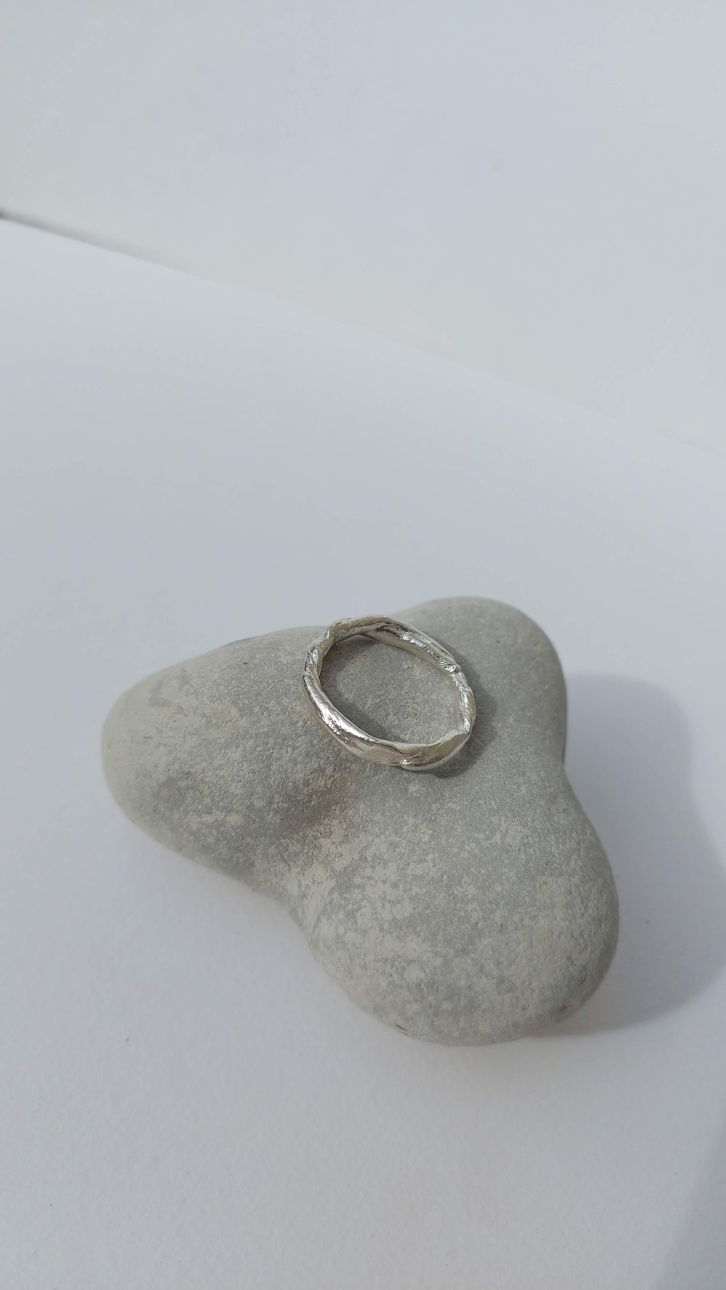 Textural twisted silver ring n°013 size 60